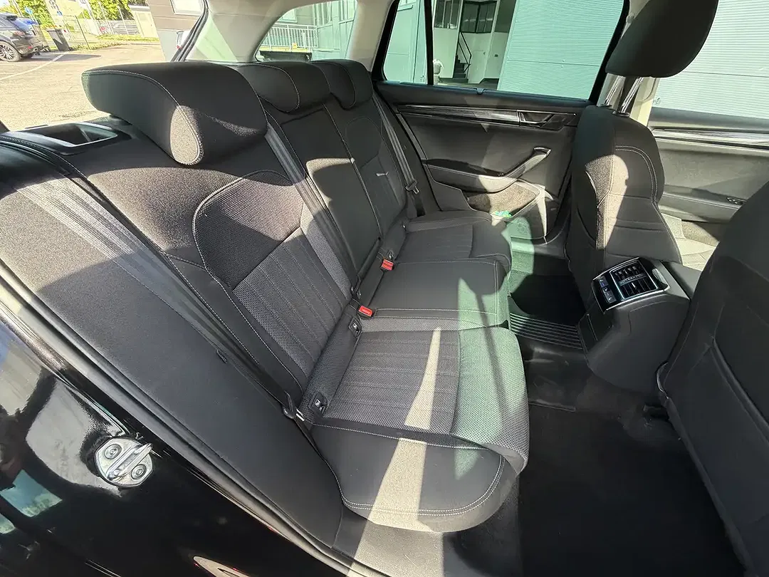 Skoda Superb 1.4 TSI iV DSG Combi Style - Thumbnail 10