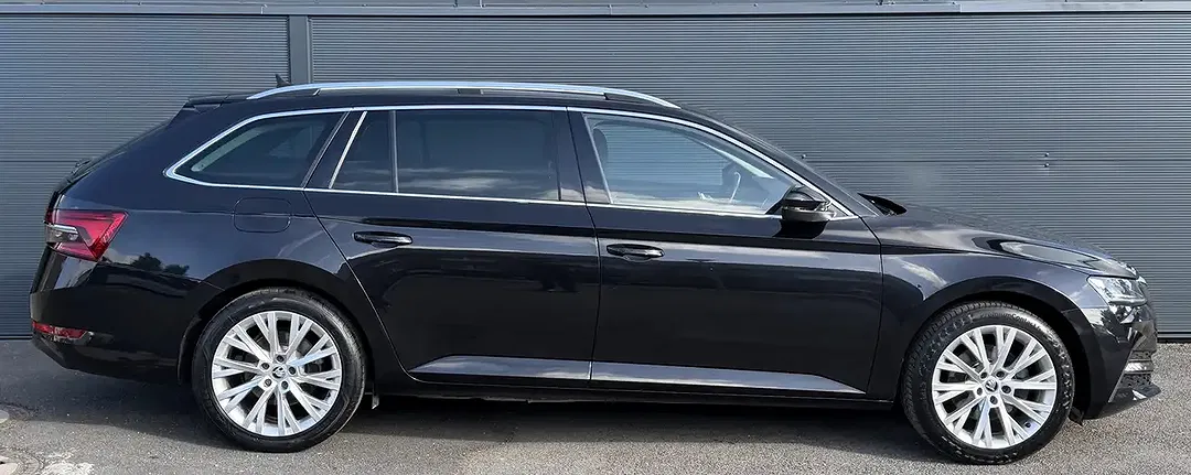 Skoda Superb 1.4 TSI iV DSG Combi Style - Thumbnail 3