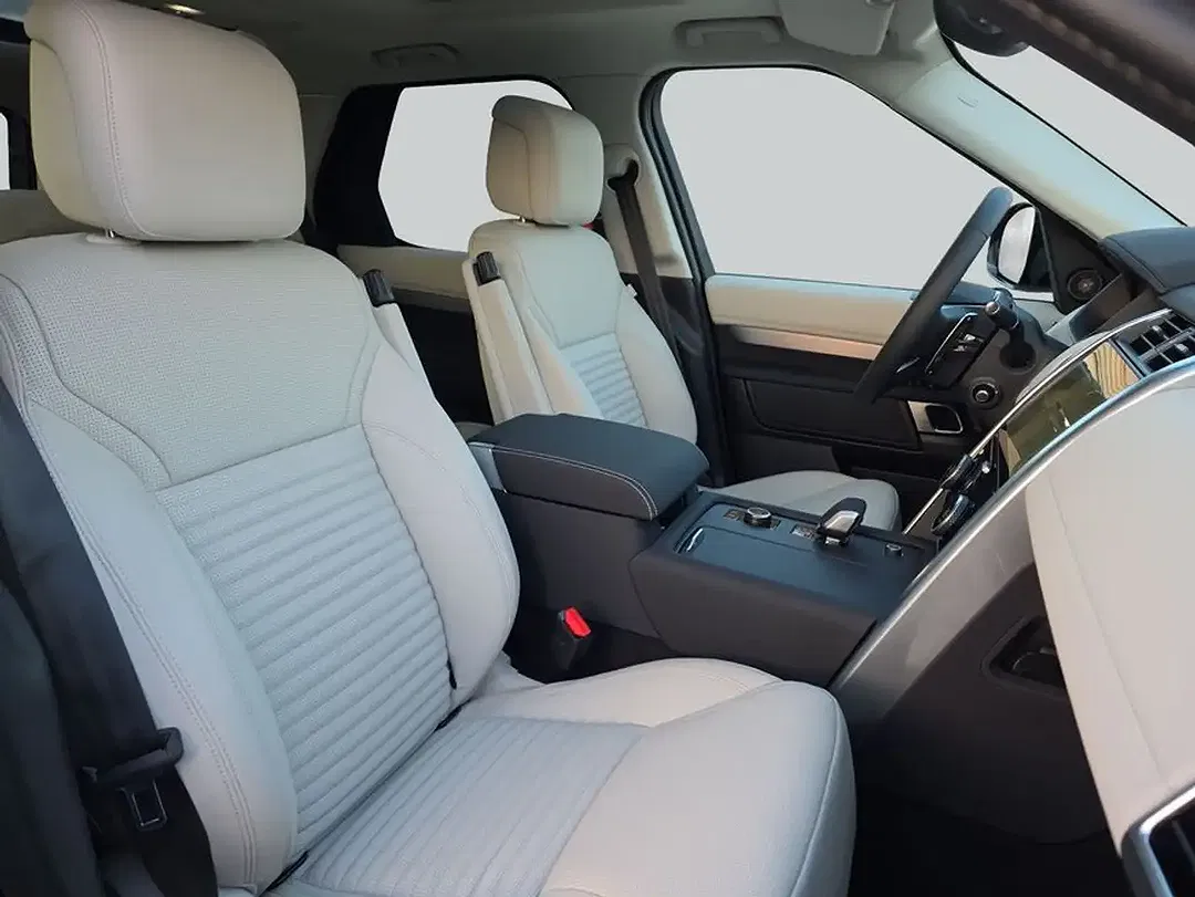 Land Rover Discovery D350 - Thumbnail 3