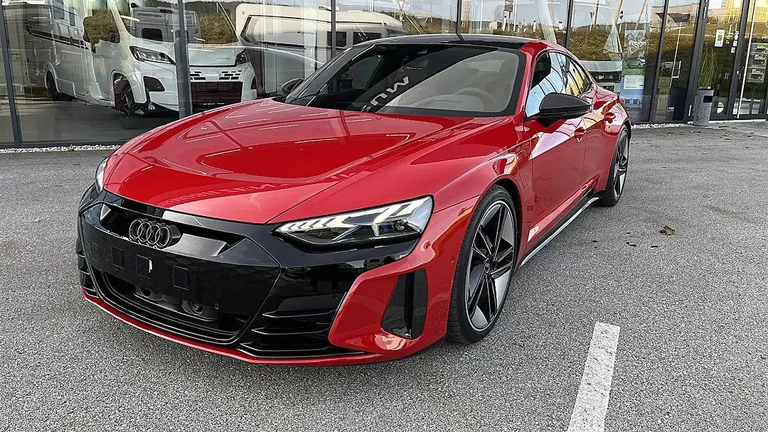 Audi e-tron GT quattro RS - foto 1
