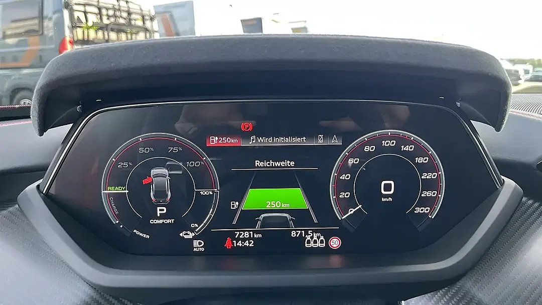 Audi e-tron GT quattro RS - Thumbnail 13