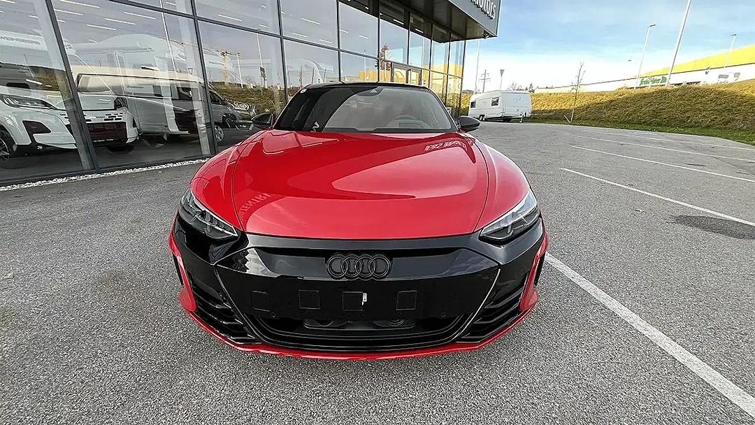 Audi e-tron GT quattro RS - Thumbnail 8
