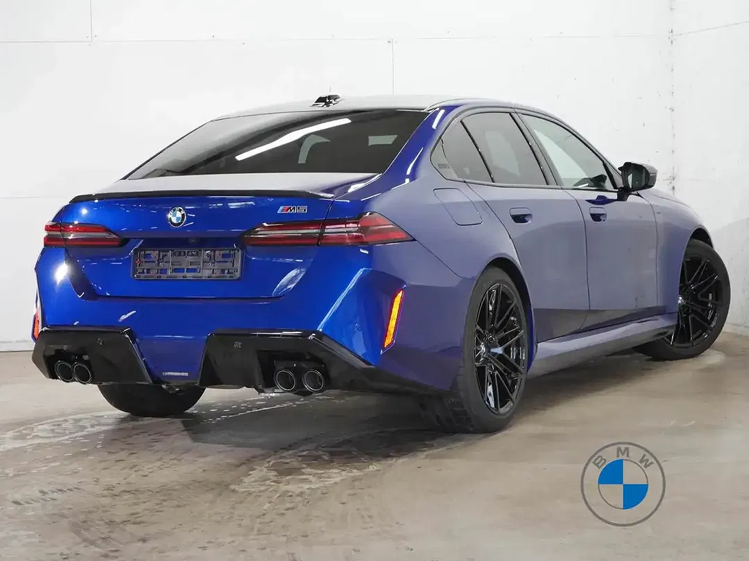 BMW M5 M Sport - Thumbnail 5