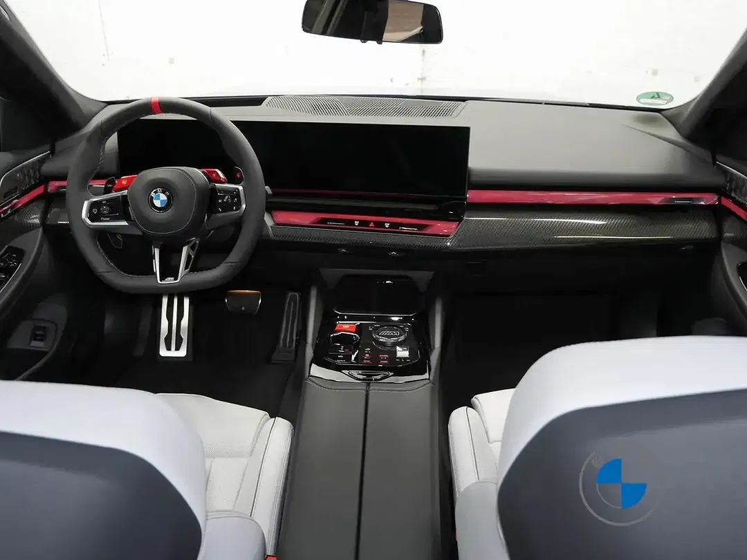 BMW M5 M Sport - Thumbnail 7