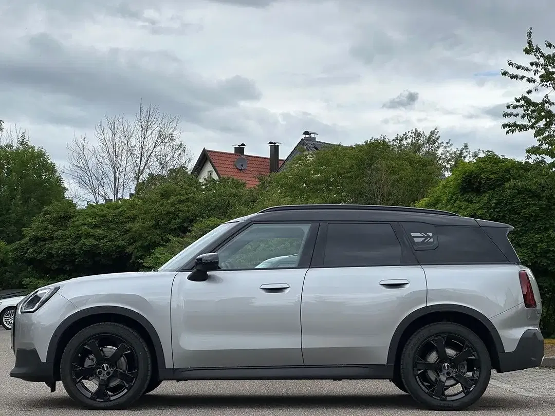 MINI Cooper D Countryman - Thumbnail 8