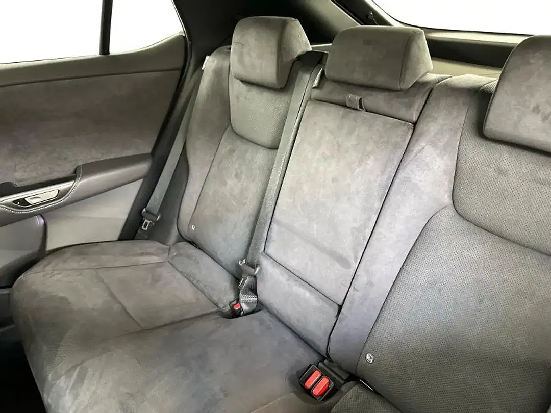 Lexus RZ 4x4 - Thumbnail 10