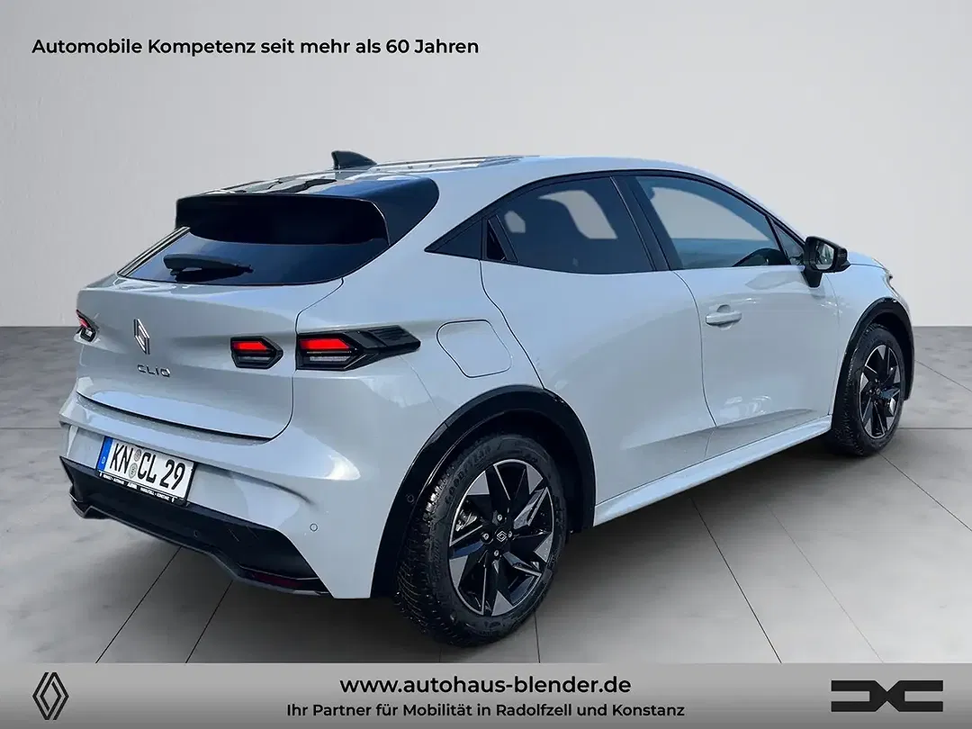 Renault Clio TCe Techno - Thumbnail 3