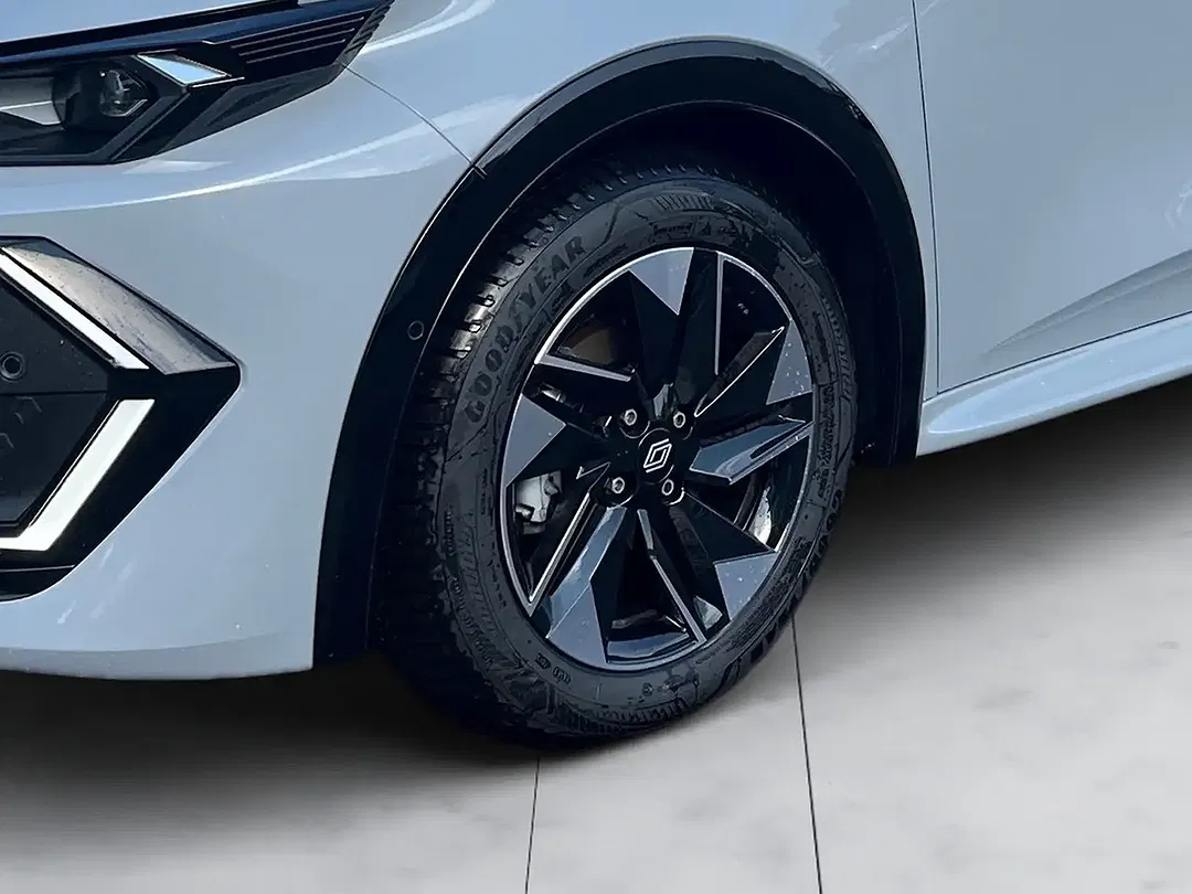Renault Clio TCe Techno - Thumbnail 6