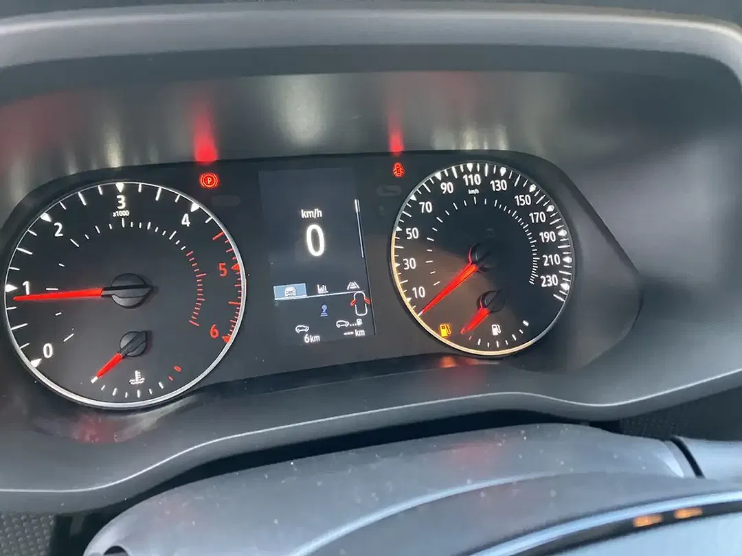 0t dCi 150 L2H1 - foto 15
