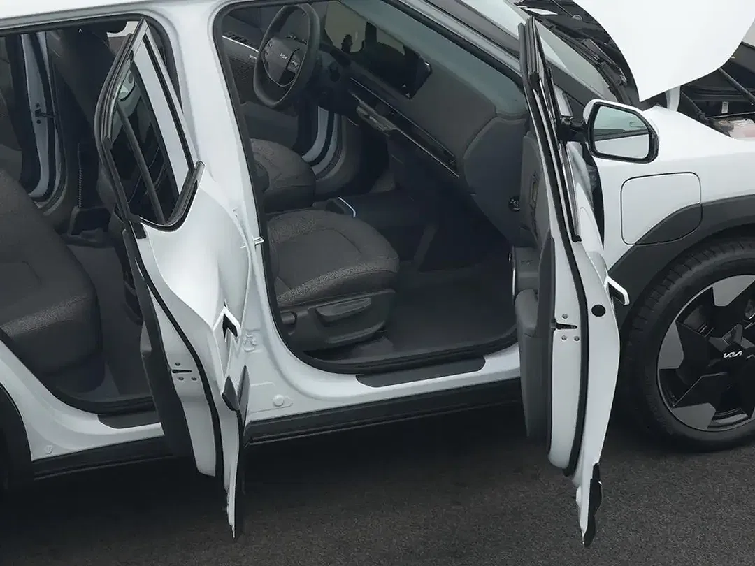 Kia EV2 Earth - Thumbnail 9