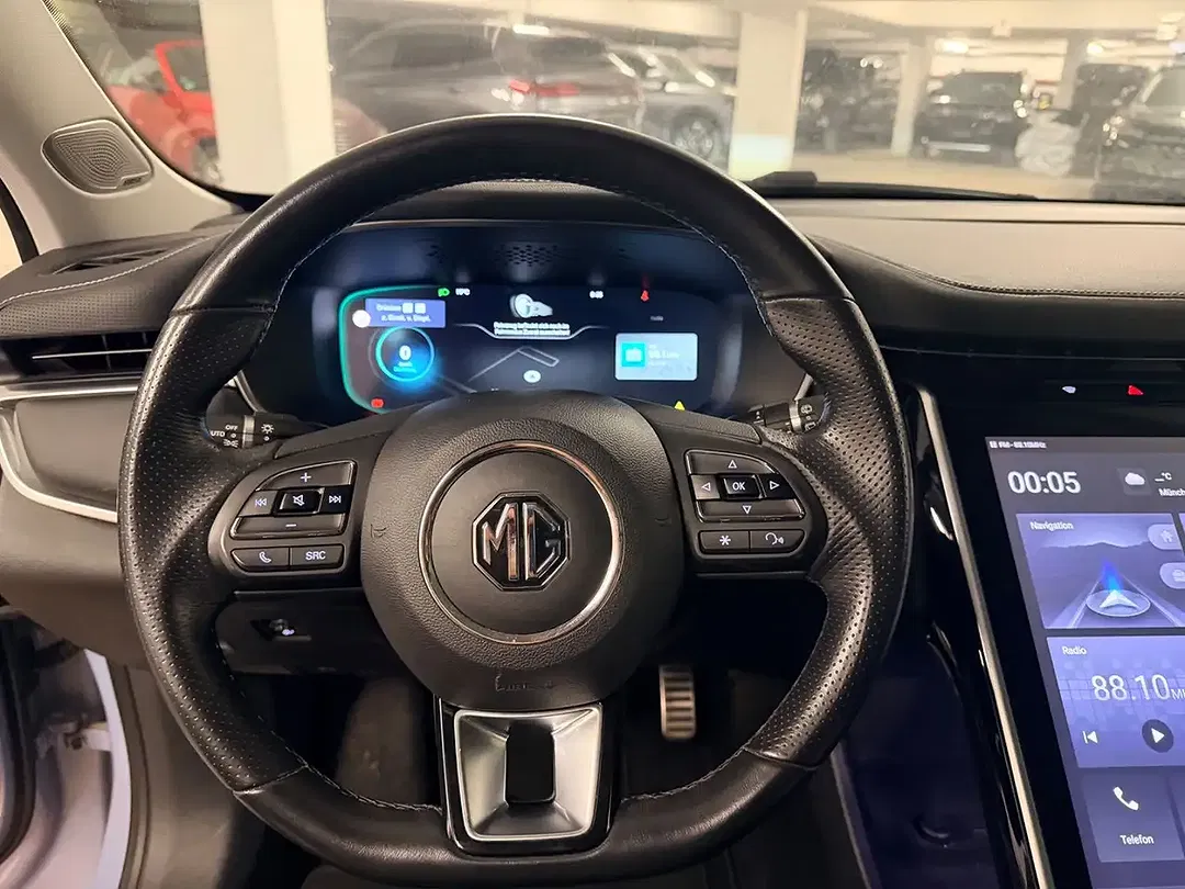 MG Marvel R Performance - Thumbnail 13