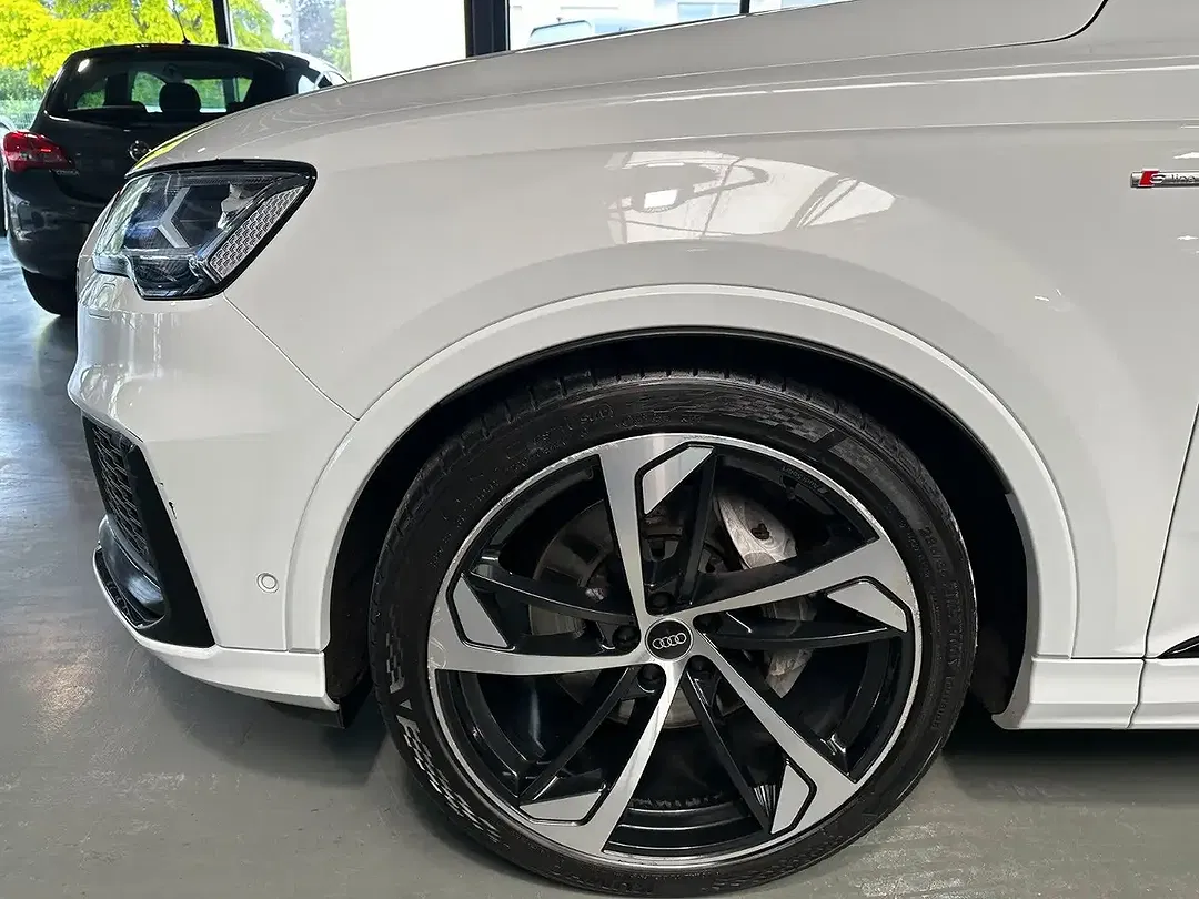 Audi Q7 55 TFSI quattro S line - Thumbnail 11