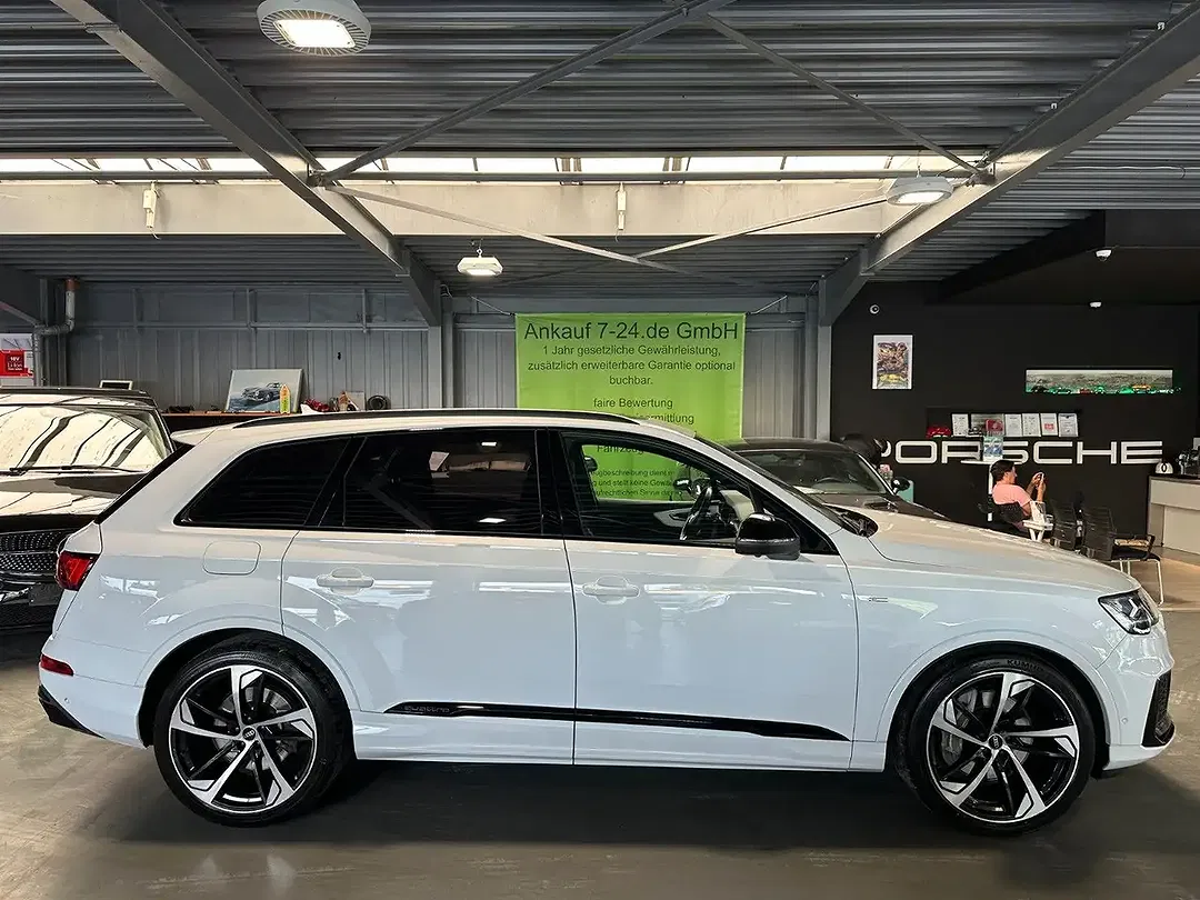 Audi Q7 55 TFSI quattro S line - Thumbnail 7