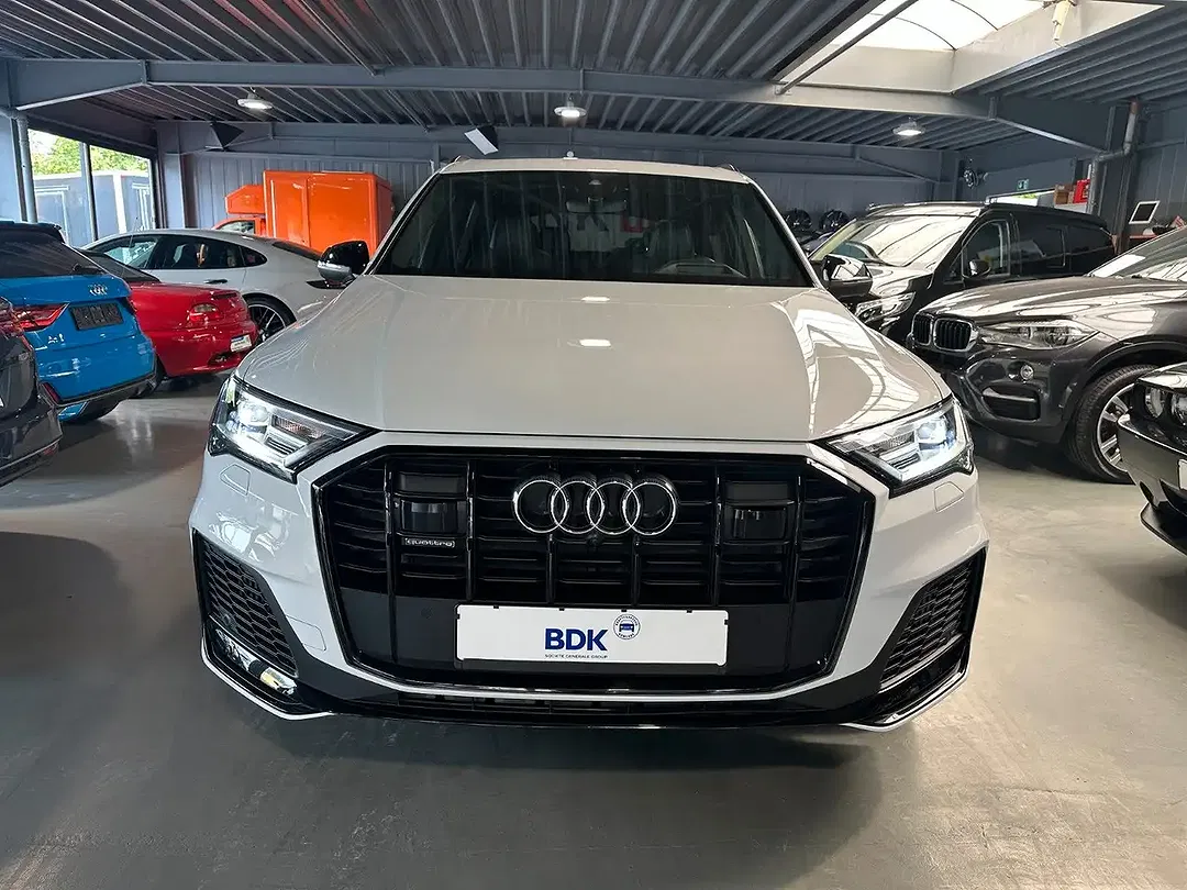 Audi Q7 55 TFSI quattro S line - Thumbnail 9