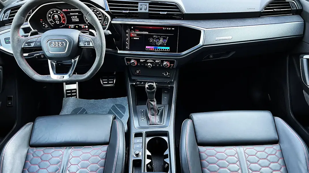 Audi RS Q3 2.5 TFSI S tronic quattro Matrix LED Sportback - Thumbnail 11