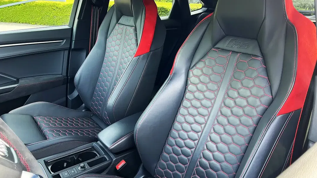 Audi RS Q3 2.5 TFSI S tronic quattro Matrix LED Sportback - Thumbnail 13