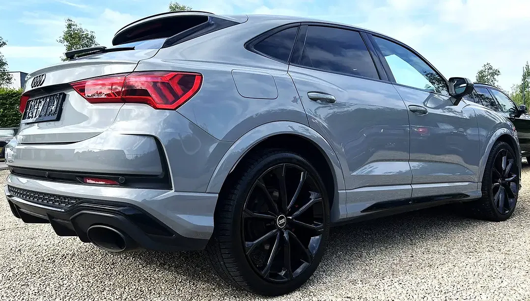 Audi RS Q3 2.5 TFSI S tronic quattro Matrix LED Sportback - Thumbnail 3