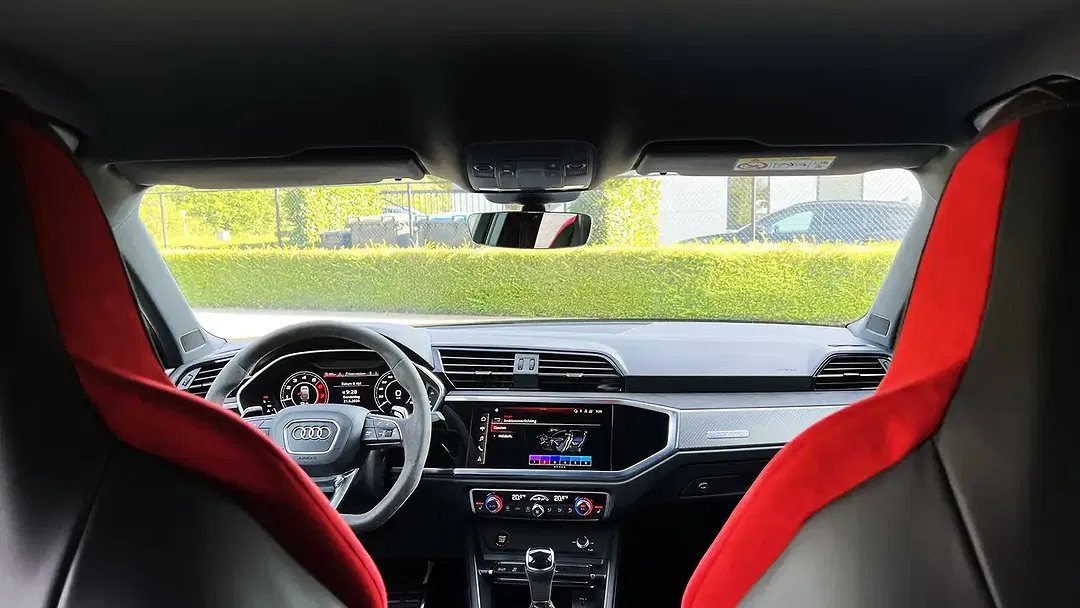 Audi RS Q3 2.5 TFSI S tronic quattro Matrix LED Sportback - Thumbnail 30