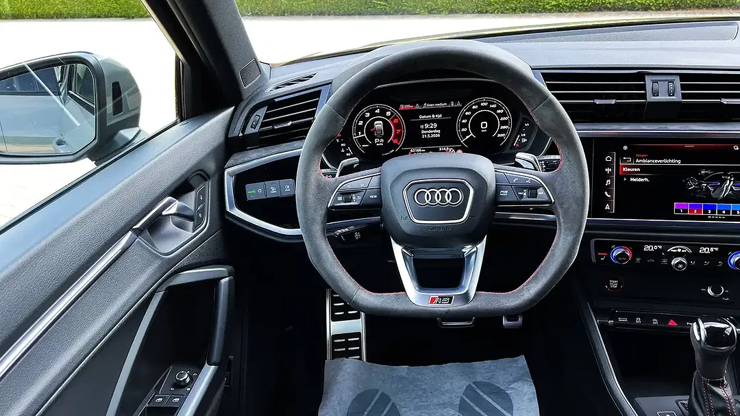 Audi RS Q3 2.5 TFSI S tronic quattro Matrix LED Sportback - Thumbnail 31