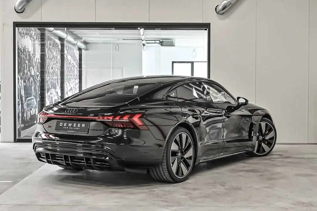 Audi RS e-tron GT - Thumbnail 6