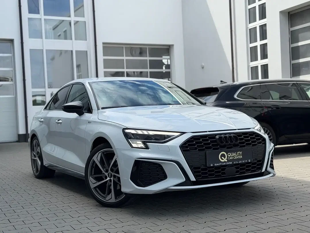 Audi A3 35 TFSI MHEV S line - Afbeelding 1