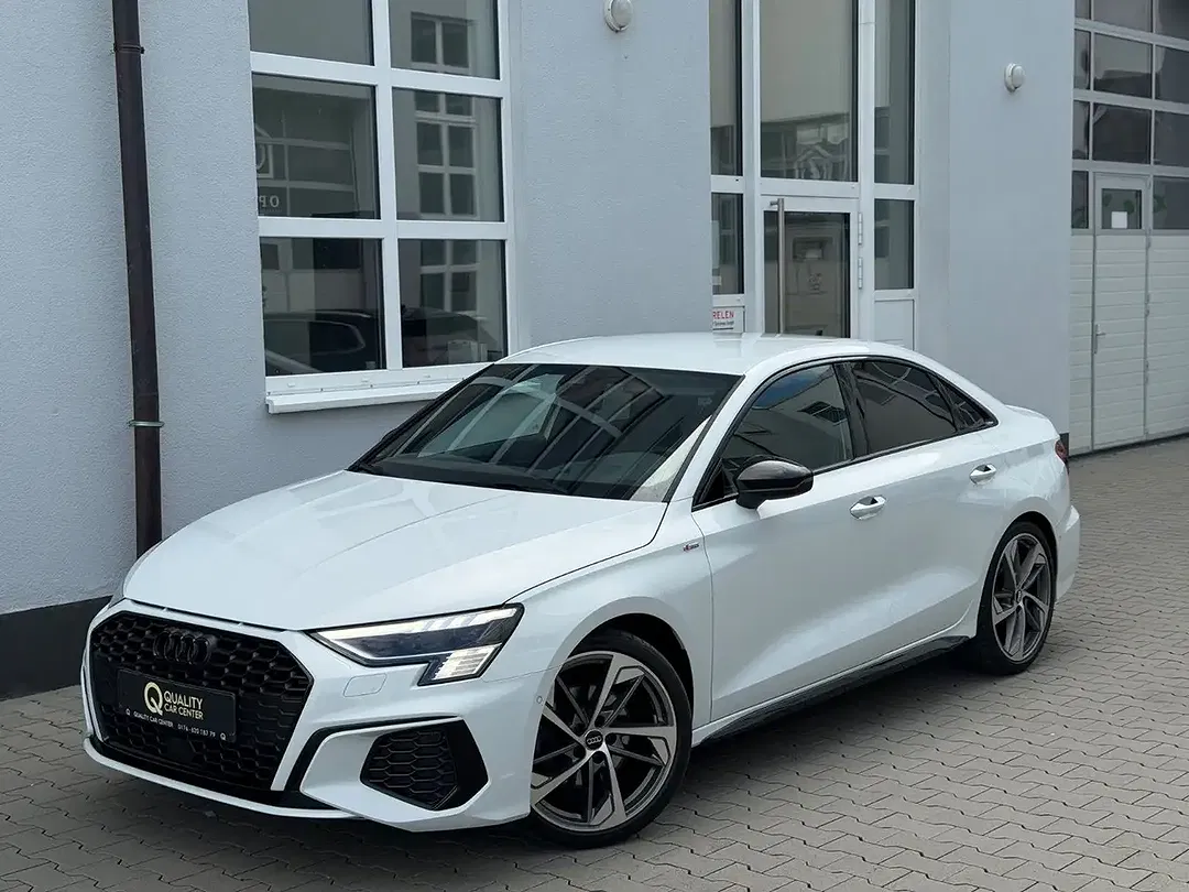 Audi A3 35 TFSI MHEV S line - Thumbnail 2