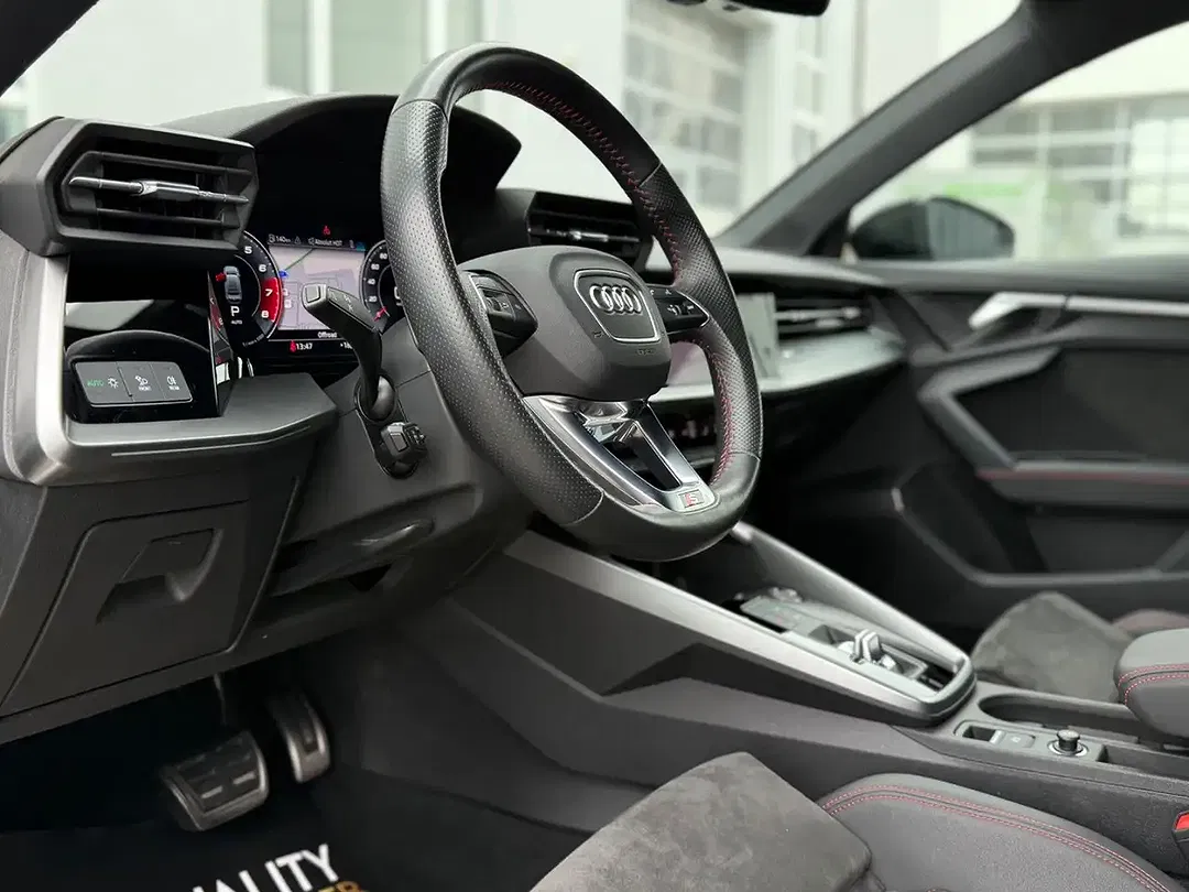 Audi A3 35 TFSI MHEV S line - Thumbnail 6