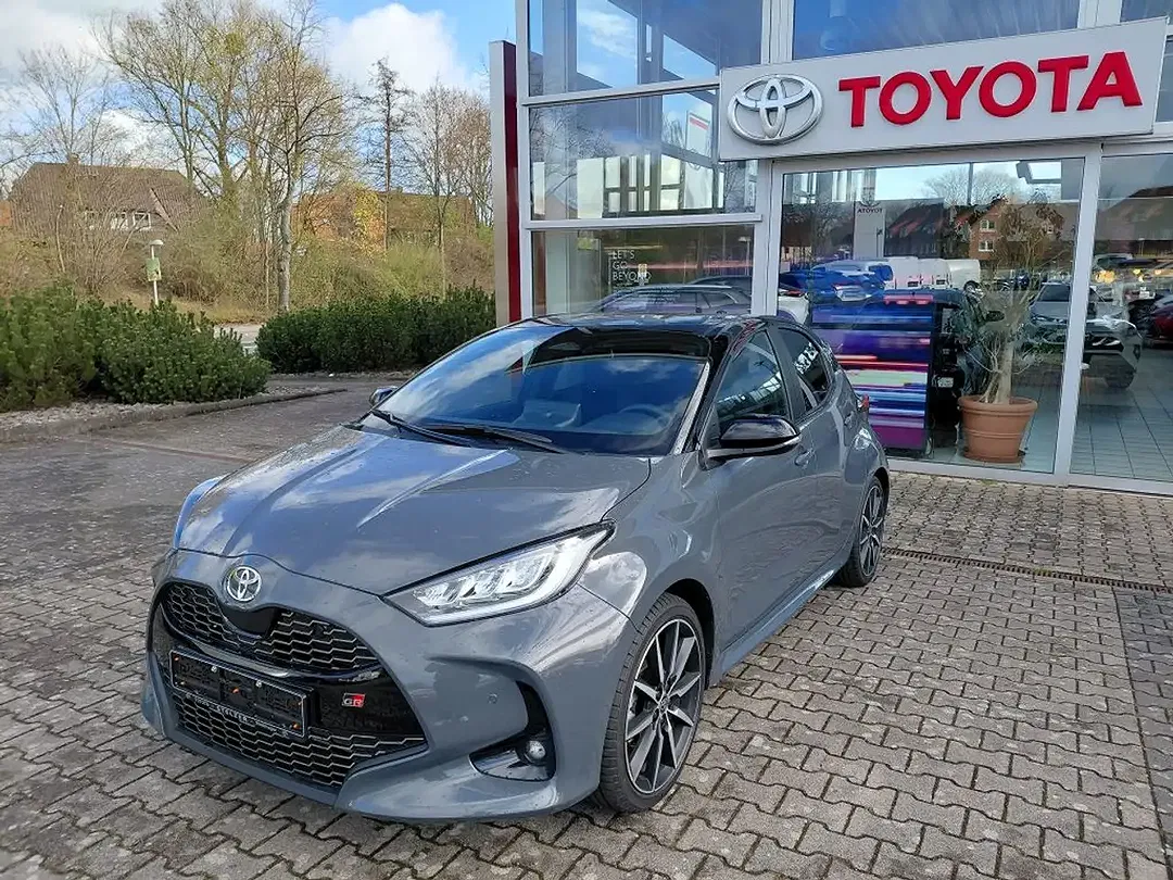 Toyota Yaris 1.5 VVT-i Hybrid GR Sport - foto 1