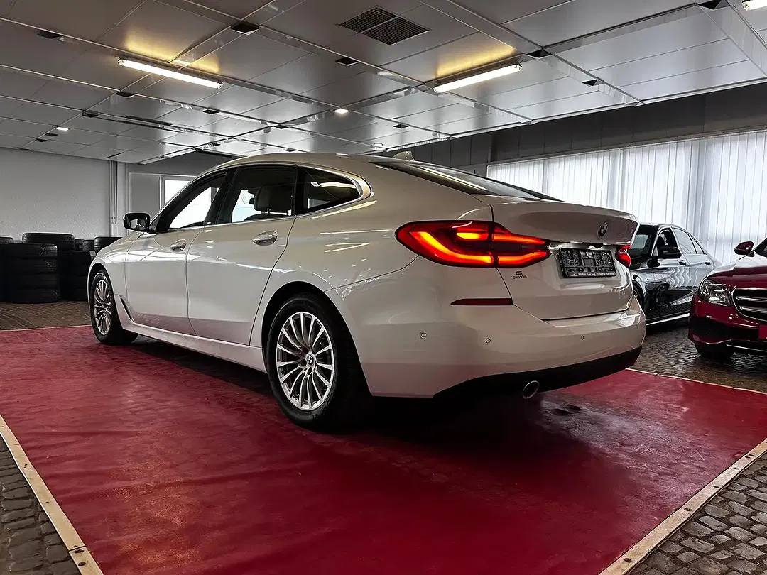 BMW 620 Gran Turismo - Thumbnail 3