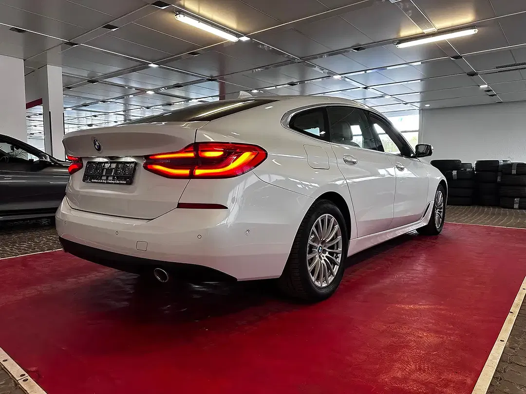 BMW 620 Gran Turismo - Thumbnail 4