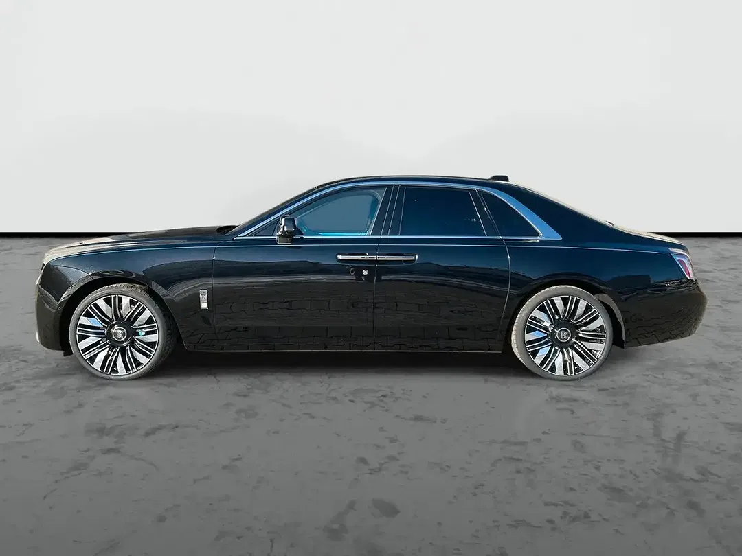 Rolls-Royce Ghost - Thumbnail 4