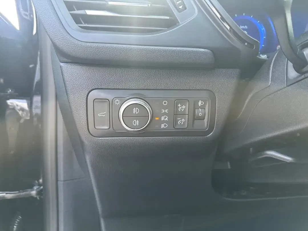 Ford Kuga ST-Line - Thumbnail 13