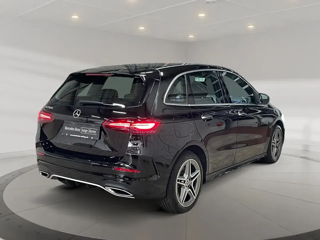 Mercedes-Benz B 250 AMG MBUX Burmester - foto 2