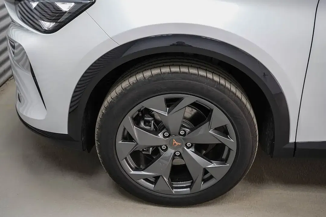 CUPRA Formentor 1.5 eTSI DSG - Thumbnail 5