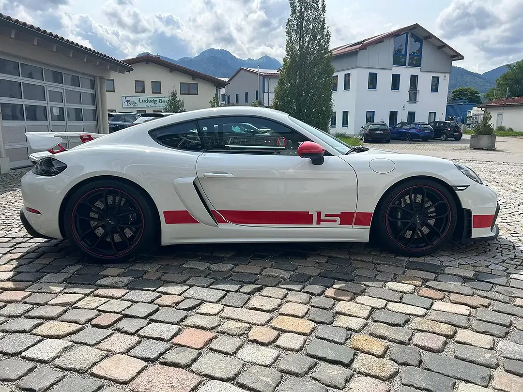 Porsche Cayman - Thumbnail 9