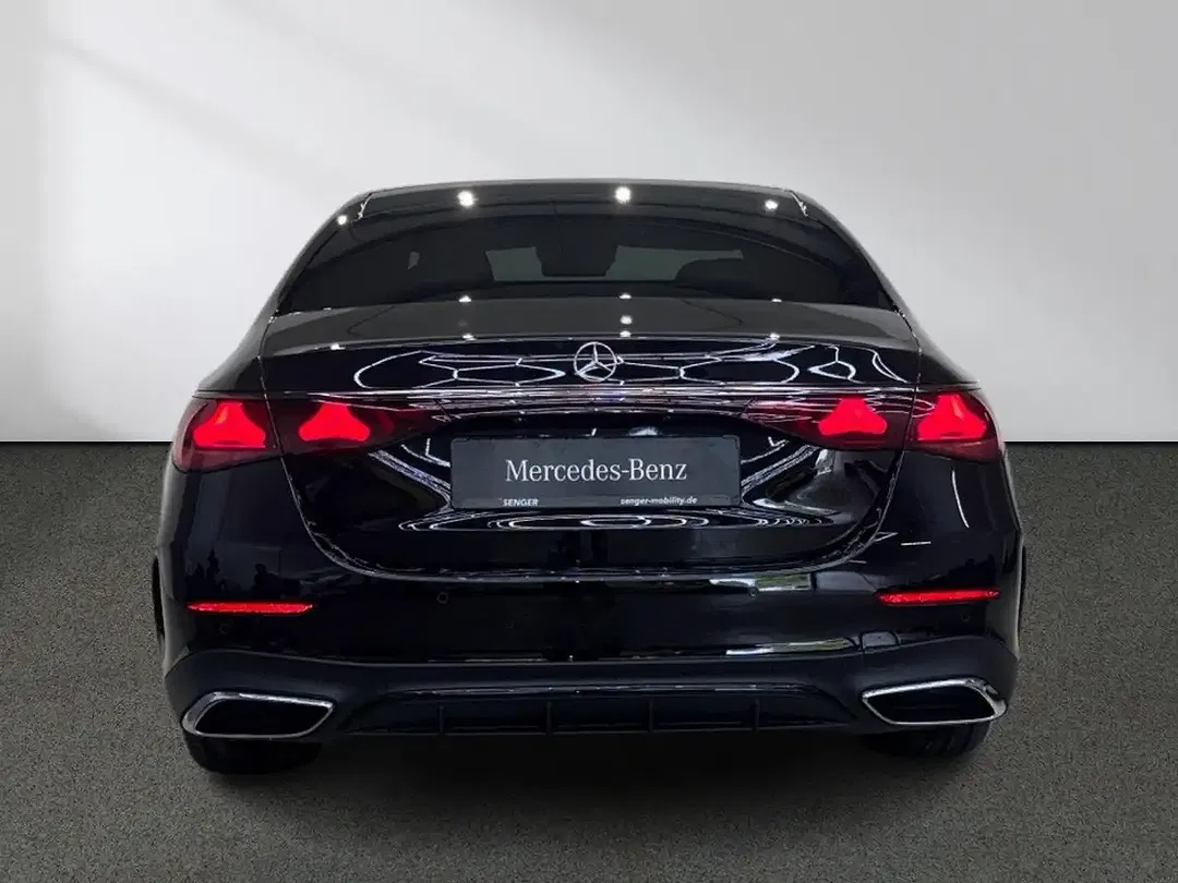 Mercedes-Benz E 450 4MATIC AMG Night - Thumbnail 5