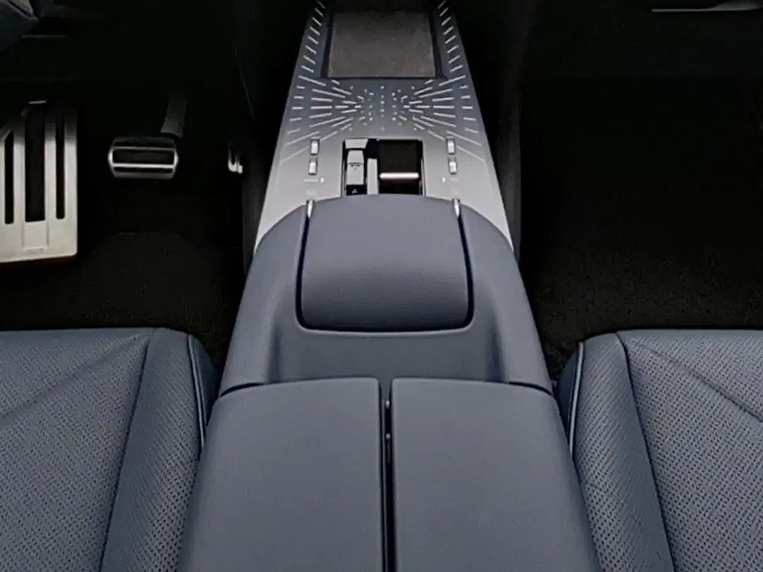 DS Automobiles N°8 - foto 12