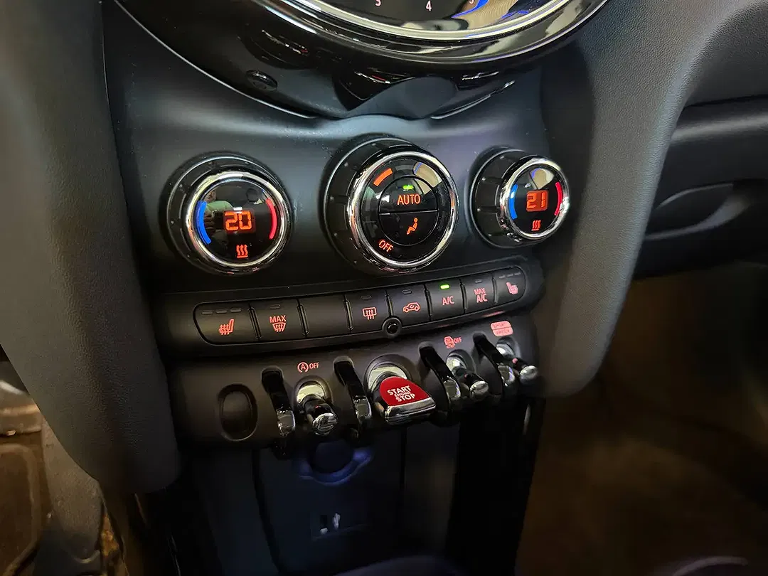 MINI Cooper 1.5 Classic Trim - Thumbnail 14