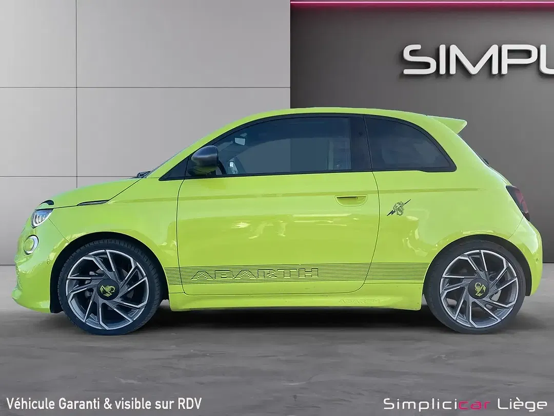 Abarth 500e - Thumbnail 4