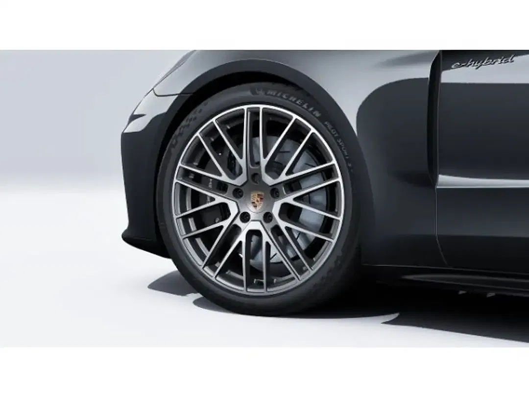 Porsche Panamera E-Hybrid 4 - Thumbnail 10