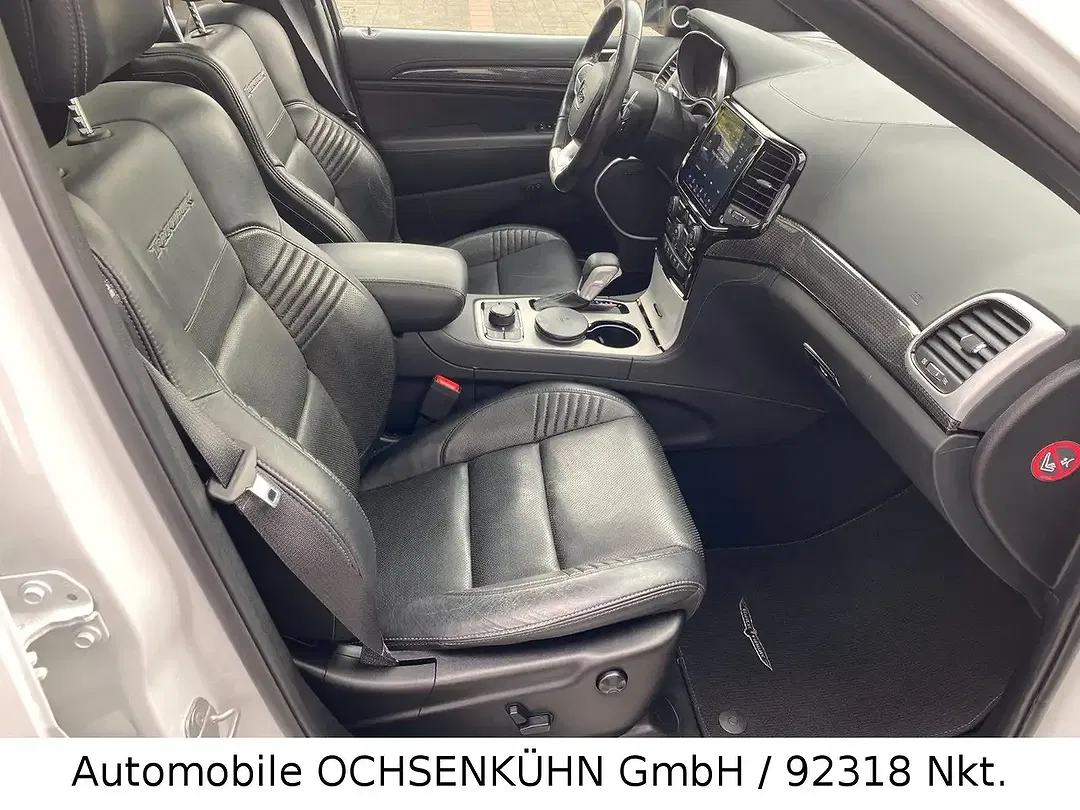 Jeep Grand Cherokee 6.2 V8 HEMI - Thumbnail 11
