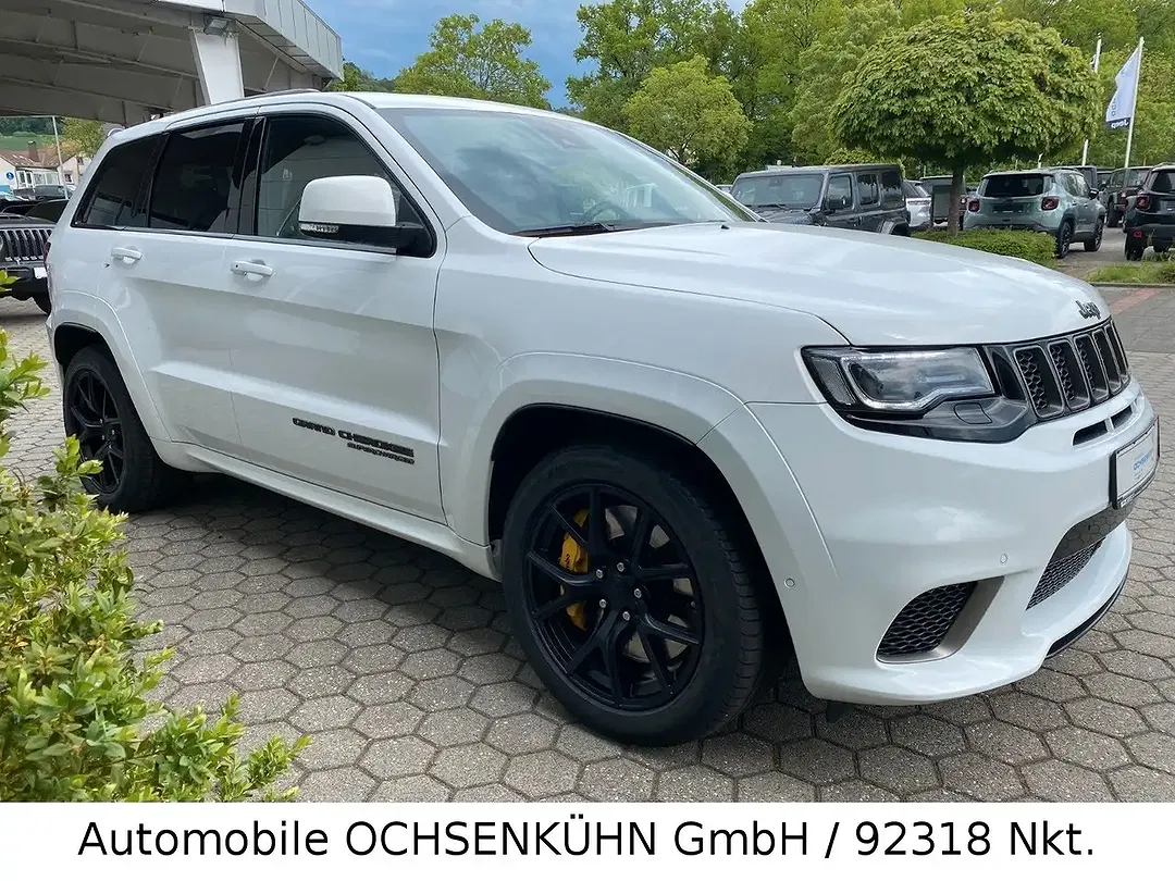 Jeep Grand Cherokee 6.2 V8 HEMI - Thumbnail 4