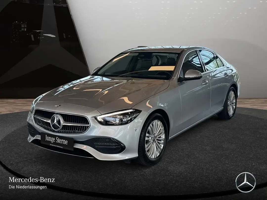 Mercedes-Benz C 180 9G-TRONIC - foto 1