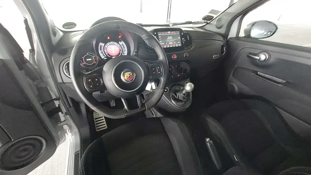 Abarth 695 - Thumbnail 5