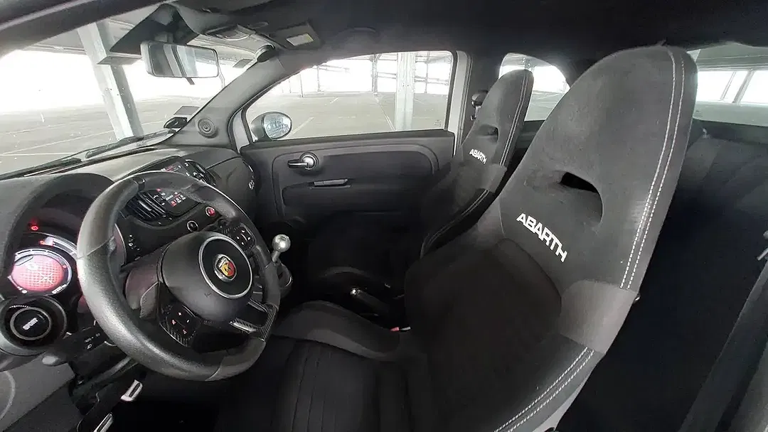 Abarth 695 - Thumbnail 7