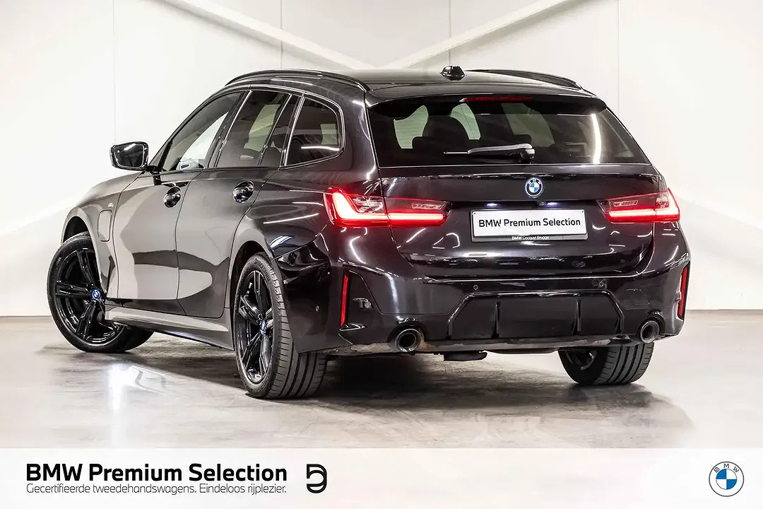 BMW 330 Touring M Sport - Thumbnail 5