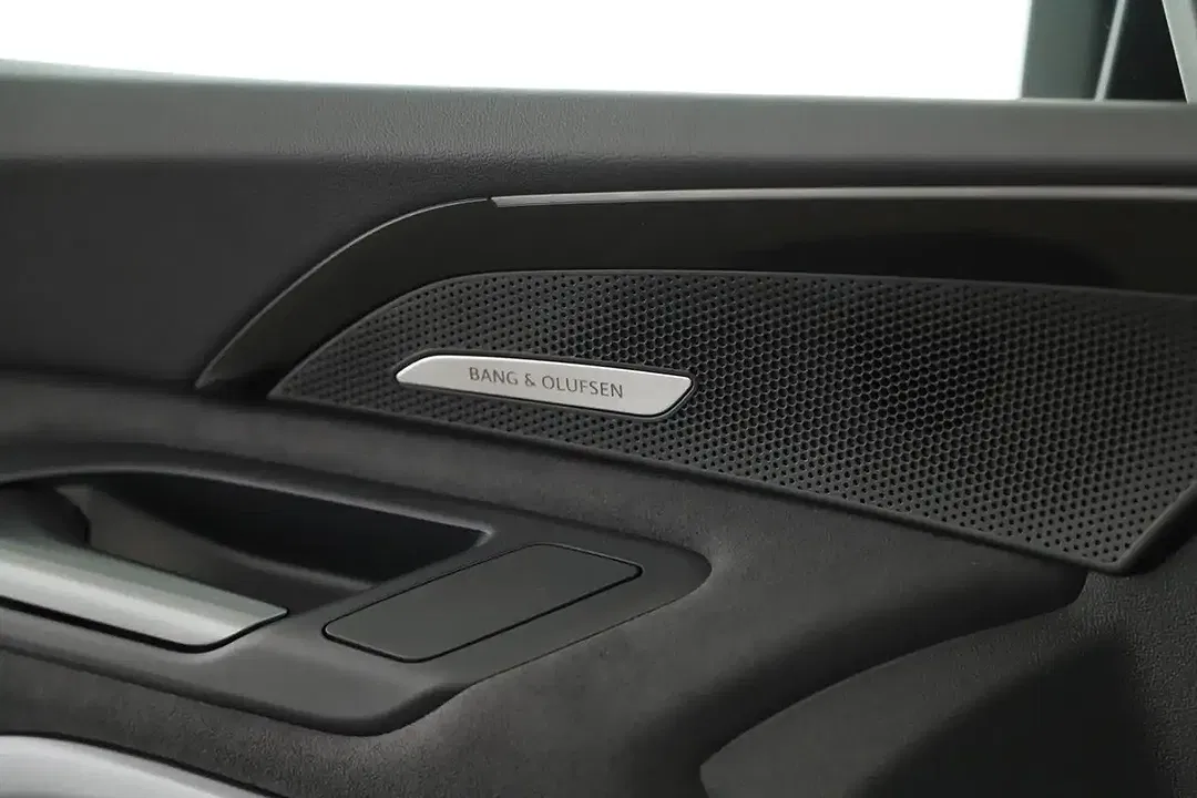 Audi Q5 TDI S tronic quattro Edition One Pro - Thumbnail 9