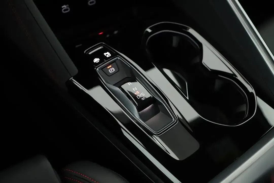 Audi Q5 TDI S tronic quattro Edition One Pro - Thumbnail 14