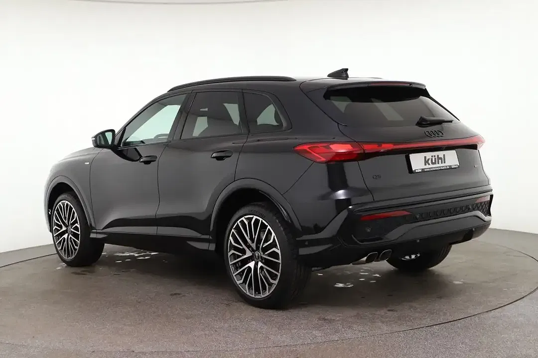 Audi Q5 TDI S tronic quattro Edition One Pro - Thumbnail 4