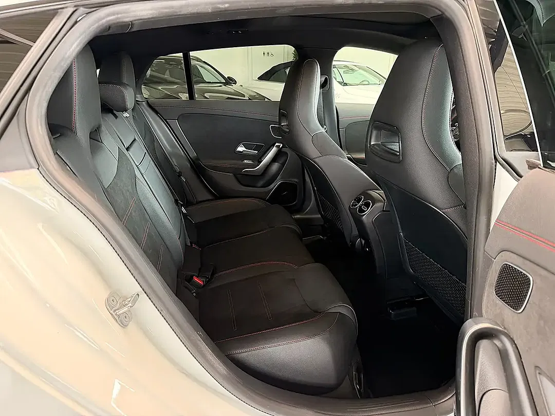 Mercedes-Benz CLA 250 - Thumbnail 20